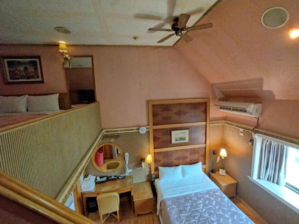 愛情海 Motel Toufen Buitenkant foto