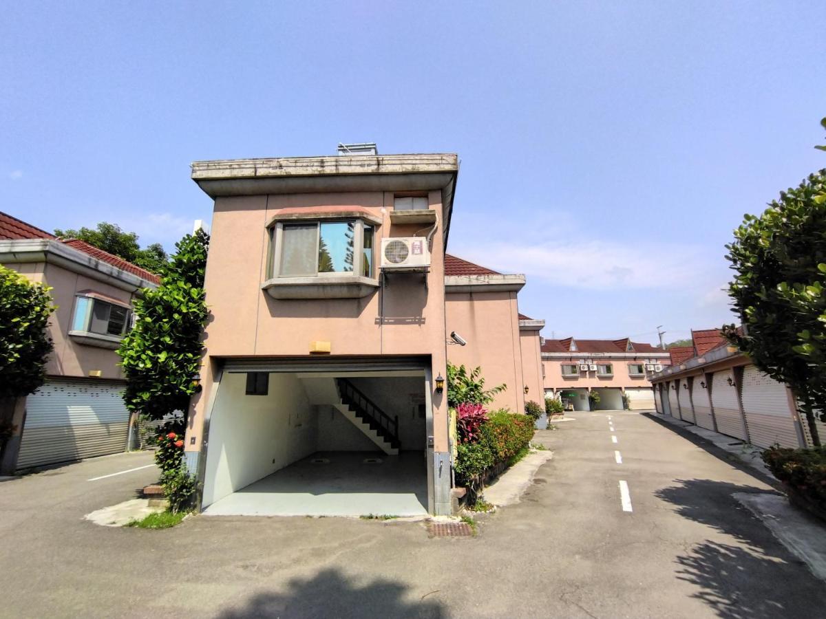 愛情海 Motel Toufen Buitenkant foto