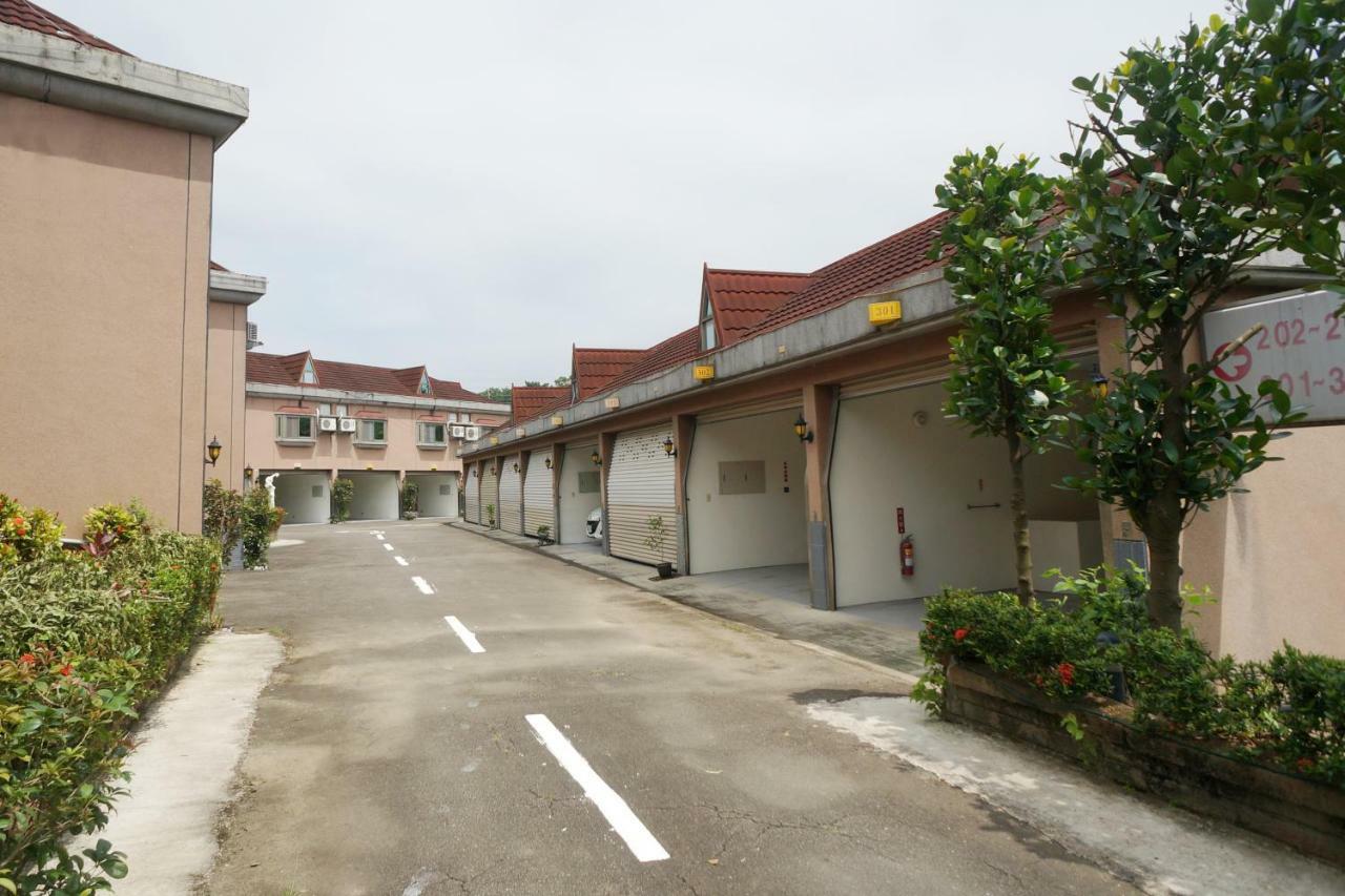 愛情海 Motel Toufen Buitenkant foto
