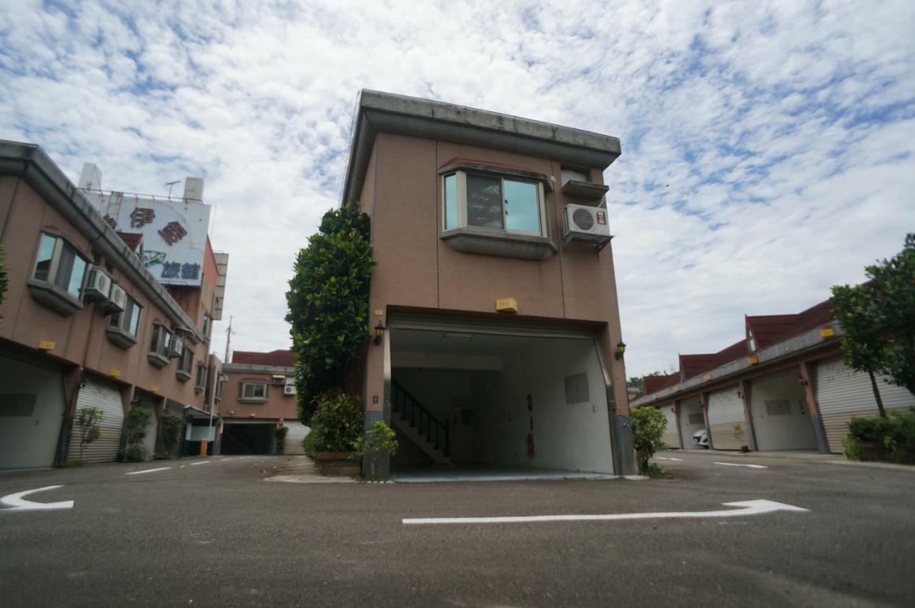 愛情海 Motel Toufen Buitenkant foto